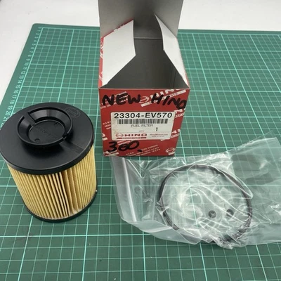 23304-EV570 Hino 300 OEM Genuine ELEMENT SUB-ASSY FUEL FILTER NOS - Image 1 of 4