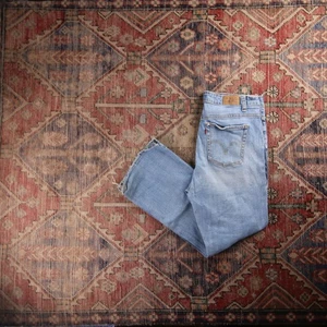 Levi's Red Tab W28 L28 Bootcut Blue Denim Jeans - Picture 1 of 7