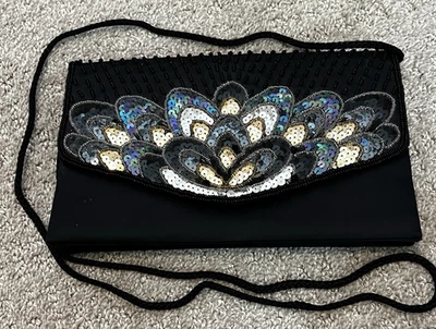 Bolsa de noite de cetim preta clutch/ombro pavão lantejoulas iridescentes com miçangas - Imagem 1 de 4