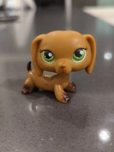 Hasbro Littlest Pet Shop Brown Daschund occhi verdi #139 figurina da collezione LPS - Foto 1 di 7