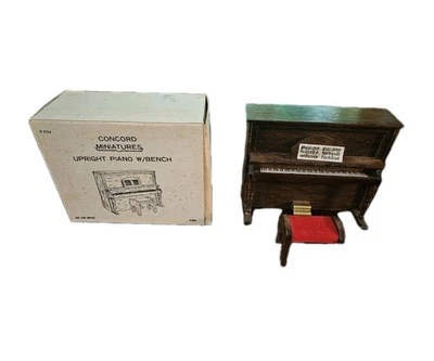 Piano vertical Concord Miniatures con banco artículo 2754 casa de muñecas madera coleccionable  Foto 1 de 4
