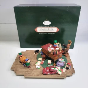 Hallmark Keepsake Espositore Solo Pezzo -LEGGI *NO ORNAMENTI** - Scrivania Babbo Natale - 2001 - Foto 1 di 24