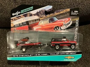 Maisto Design "Tow & Go" 1979 Chevrolet K5 Blazer / Trailer With Ski Boat - Picture 1 of 6