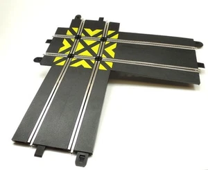 Scalextric Hornby Auto Streckenkreuzung 90 Grad C8210 SXC® - Picture 1 of 1
