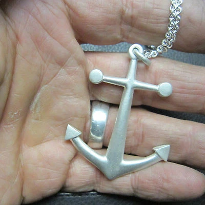 MJG PLATA DE LEY. XL COLGANTE ANCLA @ 2 1/2 ". MARINERO. MARINERO. AZUL MARINO Foto 1 de 3