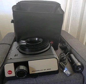 Leitz Pradolux RT 300 35mm Slide Projector w/ Case, Remote, Carousel, Lenses - Picture 1 of 7