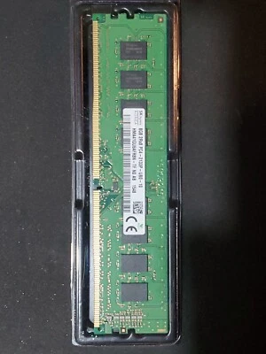 Hynix HMA41GU6AFR8N-TF 8GB DDR4-2133 2Rx8 Non-ECC UDIMM Desktop Memory - Image 1 of 2