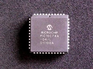 PIC16C74A-04/L - Microchip Microcontroller (PLCC-44) - Picture 1 of 2