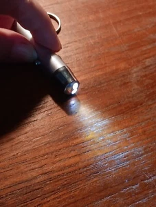 Red Laser pointer presentation Pointer Bright LED Flashlight with Keychain - Picture 1 of 5