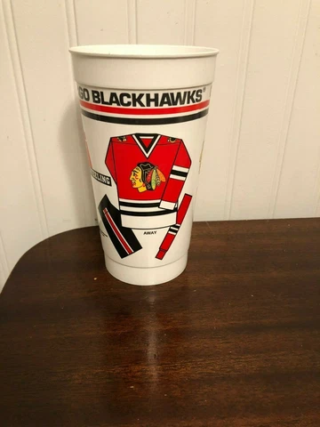 Rare Vintage 1980'S Chicago Blackhawks Coca Cola 32 oz Plastic Slurpee Cup Cover