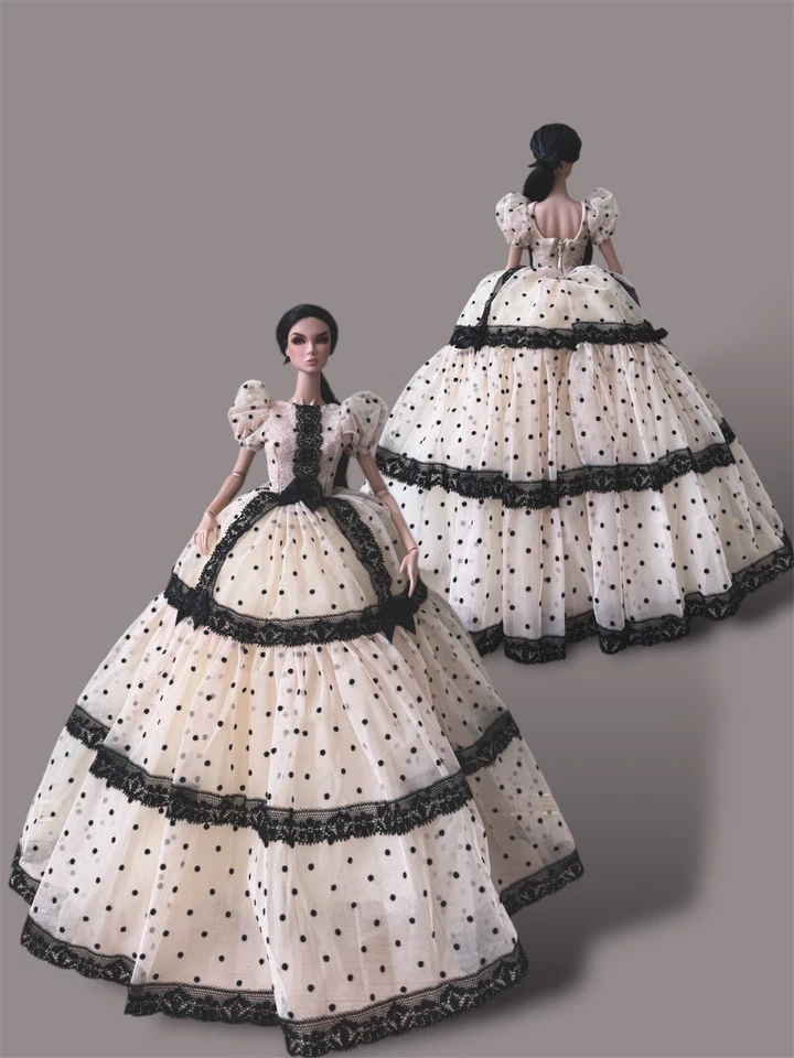 Integrity Toy, vestido muñeca realeza de moda  Foto 1 de 1