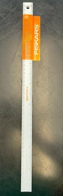 FISKARS PORTABLE FOLDING YARDSTICK 1X36in/2.5x91.4cm (132040) - Image 1 of 4