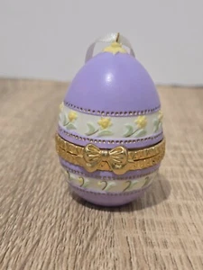 Porcelain Hinged Trinket Box Easter Egg with baby duck Floral Spring hallmark - Imagen 1 de 5