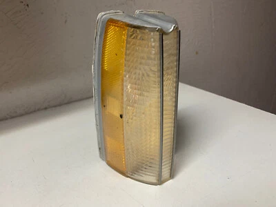 1973 Oldsmobile Toronado Right Front Park Turn Corner Light 73 74 - Image 1 of 4
