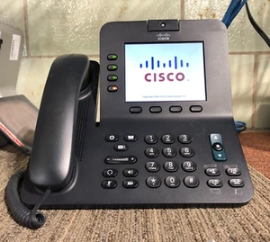 Teléfono de videoconferencia Cisco CP-8945-K9 IP con cable con soporte y auricular - Imagen 1 de 12