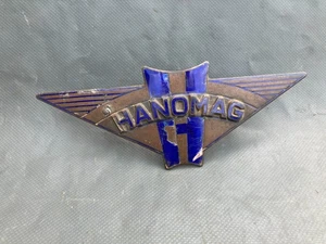 Vorkrieg Auto Kühler Emblem Hanomag Rekord Kurier Sturm Oldtimer [4055-12] - Picture 1 of 7