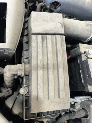 Used Air Cleaner Assembly fits: 2016 Volkswagen Jetta 1.8L engine ID CPRA Grade - Image 1 of 4