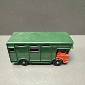 Matchbox #17, Horse Box/Ergomatic Cab, 1969 Lesney England - Picture 1 of 9