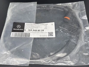 06-12 Genuine ✅ Mercedes-Benz X164 GL550 ML350 ML500 Front Pad Wear Sensor OEM - Picture 1 of 2