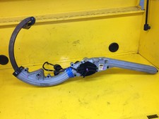 2003-2006 Lincoln Navigator driver side hatch power lift actuator/motor