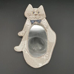 Art Pottery Cat with Bow Tie - Whimsical Mirror - Kitty with Whiskers - Bild 1 von 7