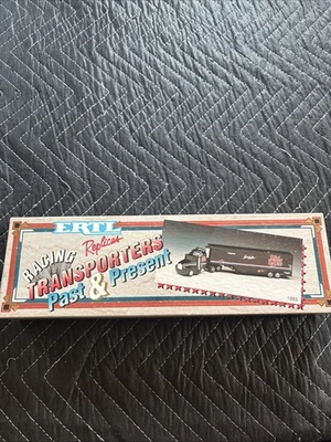 DE COLECCIÓN 1993 ERTL ROSA BLANCA Nº 3870 Kenny Wallace Dirt Devel Transporter Foto 1 de 4