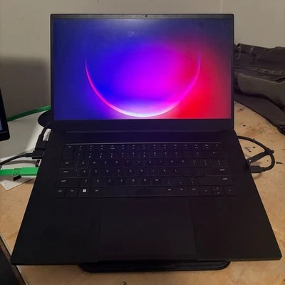 Razer Blade 14 - i7-12800H - 16GB RAM - SSD 1TB - NVIDIA GeForce RTX 3060 Foto 1 de 2