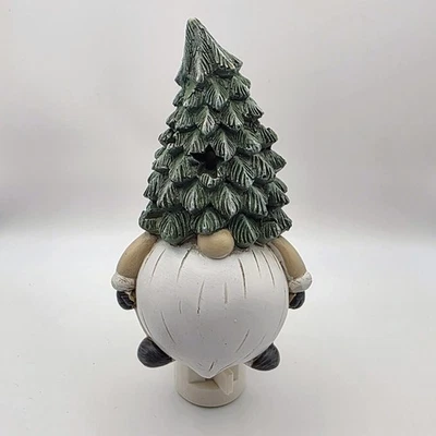 Enchufe de pared de árbol de hoja perenne luz nocturna gnomo de Navidad decoración navideña - nuevo en caja Foto 1 de 4