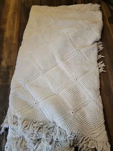 Vtg Heavy Crochet Coverlet Afghan Blanket Off White Cottage Farmhouse 80"x90" - Picture 1 of 7