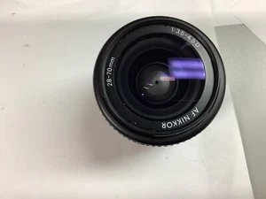 Nikon AF Nikkor 28-70mm f/3.5-4.5 D MACRO ZOOM AF LENS Black - Picture 1 of 4