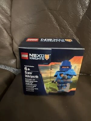 *NOVO* Minifig Lego 5004390 NEXO KNIGHTS King's Knight  - Imagem 1 de 2
