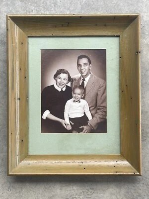 Vintage Hanging Wood Picture Frame 10x13 With Glass Foto 1 de 4