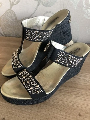 Russell & Bromley Bella Black Gold Sequin Wedge Platform Mule Sandals UK7 EUR 40 - Image 1 of 4