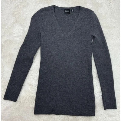 Suéter Saks Fifth Avenue para mujer pequeño 100 % lana merino gris tejido acanalado Foto 1 de 4