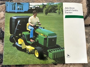 John Deere 210 212 214 216 316 318 420 Gartentraktor für 1983 Prospekt PECK25 - Bild 1 von 1