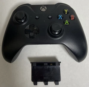 Joystick NERO - Controller per XBOX ONE - Microsoft - Model 1537 - Foto 1 di 7
