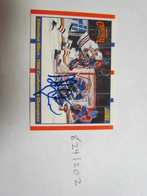 1990 1991 Score  Adam Creighton signed NHL Hockey Card  - Image 1 of 2