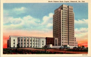 Unposted Linen Post Card State Capitol Bismarck North Dakota - Picture 1 of 2