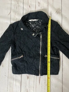 H&M Size 9-10 Years Girls Black Lace Short Party Jacket VGC!. - Picture 1 of 7