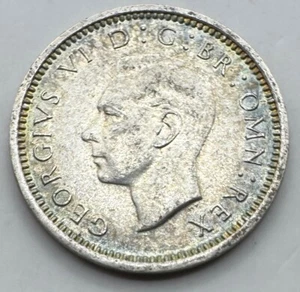 1940 Silver .500 Great Britain Three Pence - English 3 Pence - 3P - Ships Free - Picture 1 of 4