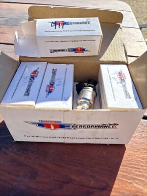 42 pound performance replacement fuel injectors - Image 1 of 3