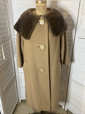 Vintage W. M. DEVITZ NEW YORK 50's COAT  Faux Fur Collar - Image 1 of 4