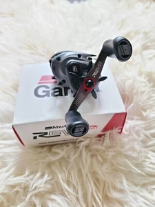Abu Garcia REVO5 SX Rocket Right Hand Baitcast Fishing Reel 9:0:1 Gear Ratio - Picture 1 of 9