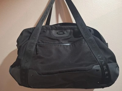 Oakley Duffel Bag Gym Everyday Travel Utility Sports Y2K Black Logo  - Image 1 of 4