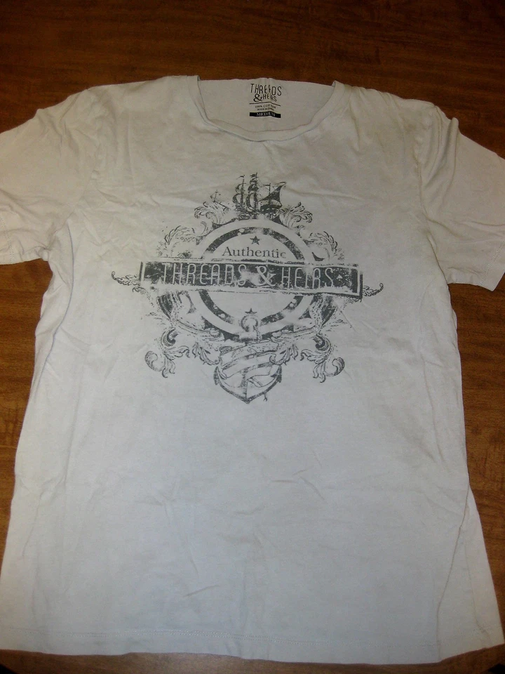 AUTÉNTICO HILOS Y HEREDEROS Camiseta Med Náutica Macy's Ancla Envejecida y Envío Foto 1 de 1