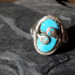 Vtg ZUNI EFFIE CALAVAZA Sterling Turquoise Double Snake Ring size 11 - Picture 1 of 9