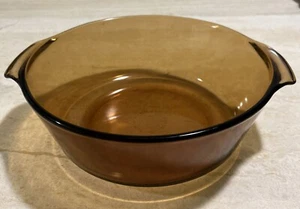 Vintage Pyrex Amber Glass Oval Casserole Dish With Handles - Picture 1 of 2