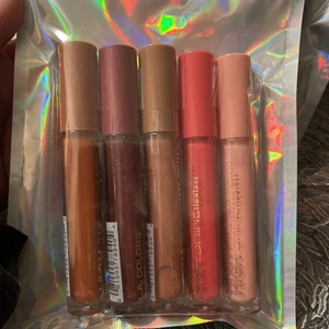 5 LA COLORS High Shine Shea Butter Lipgloss -bundle ( asorted colors - Picture 1 of 3