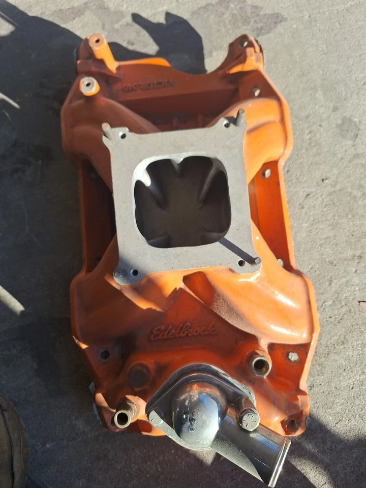 Edelbrock for Victor 340 Chrysler Manifold - Image 1 of 1