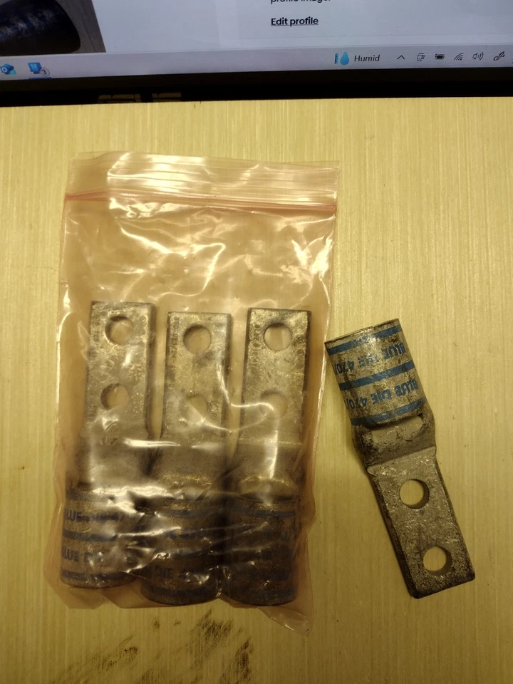 Lot of (4)YA34L-2NT38-FX Burndy Lugs,3/8"holes@ 1" on ctr narrow tongue - Image 1 of 1